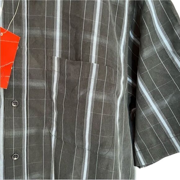 3 for $30! NWT! Haggar short sleeve button down shirt - Picture 11 of 12